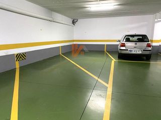 Garaje en venta en Ensanche - Sar en Santiago de Compostela