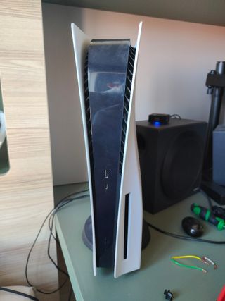 PS5 (PlayStation 5) blanca con lector