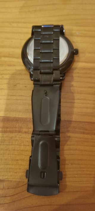 Reloj deportivo negro