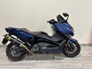 MAXISCOOTER - YAMAHA T-MAX 530