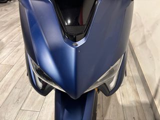MAXISCOOTER - YAMAHA T-MAX 530