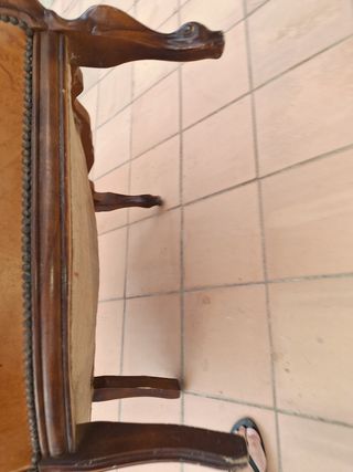 Butaca de cuero antigua