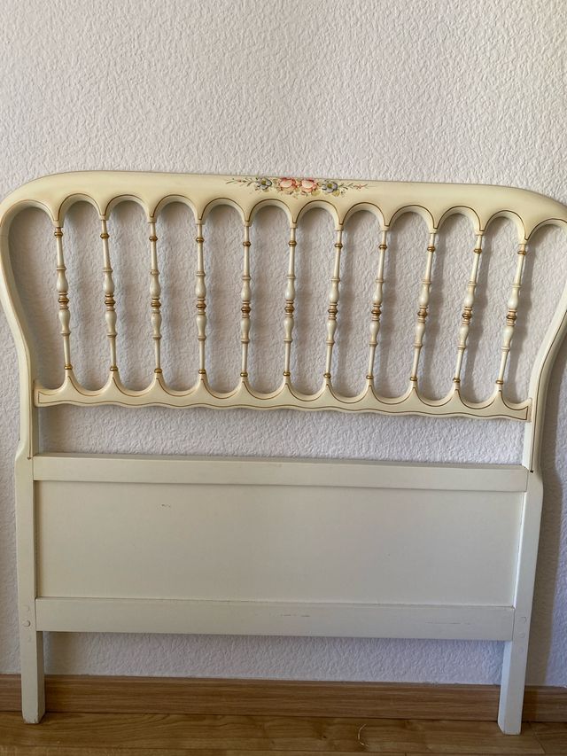 Dos cabeceros  vintage madera - blanco/dorado