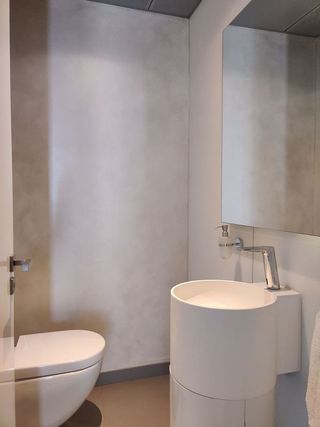 Oficina en venta en Puerto Banús en Marbella