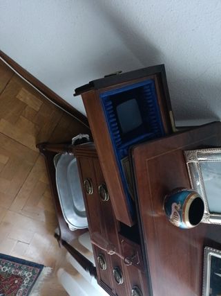 Armario cubertero clásico madera