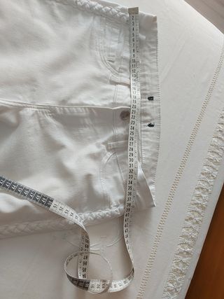 Vaqueros blancos trenzados