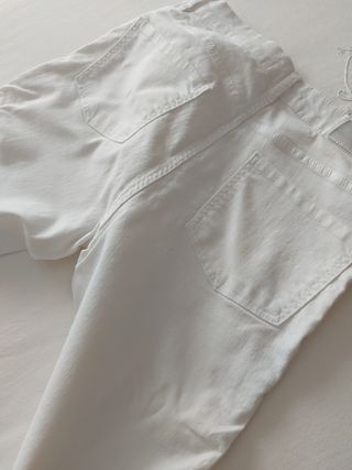 Vaqueros blancos trenzados