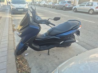 Yamaha Nmax 125 - Scooter