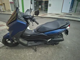 Yamaha Nmax 125 - Scooter