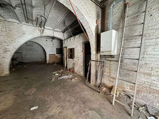 Edificio en venta en Bisbal d´Empordà, La
