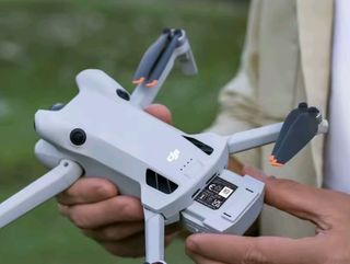 2 Bateria DJI Mini 4 Pro + Centro de Carga