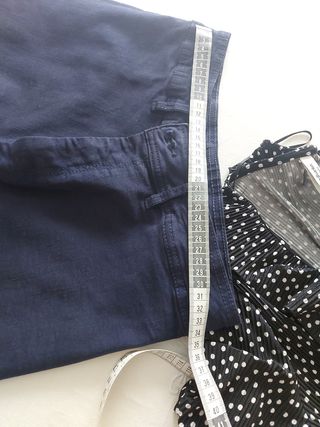 Pantalones vaqueros azul marino