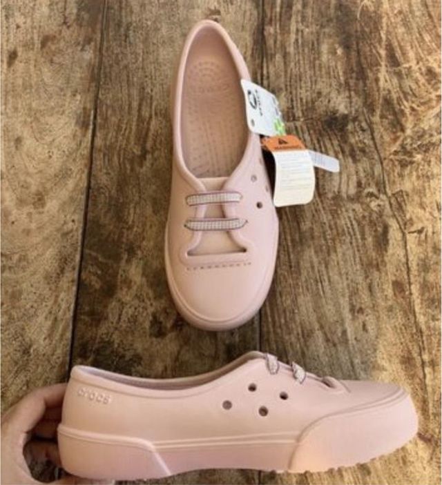 Zapatillas Crocs w8 rosa