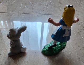 Figuras PVC Disney, Alicia y conejo