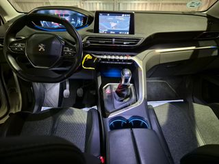 Peugeot 3008 2020