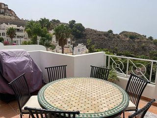 Casa adosada en alquiler en Velilla-Taramay en Almuñécar