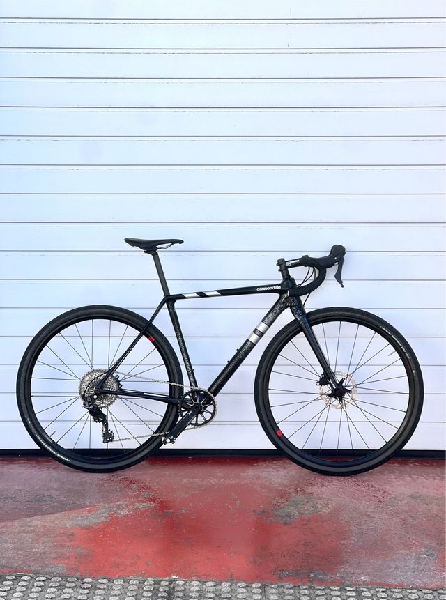 Bicicleta de Gravel Cannondale SuperX CARBONO
