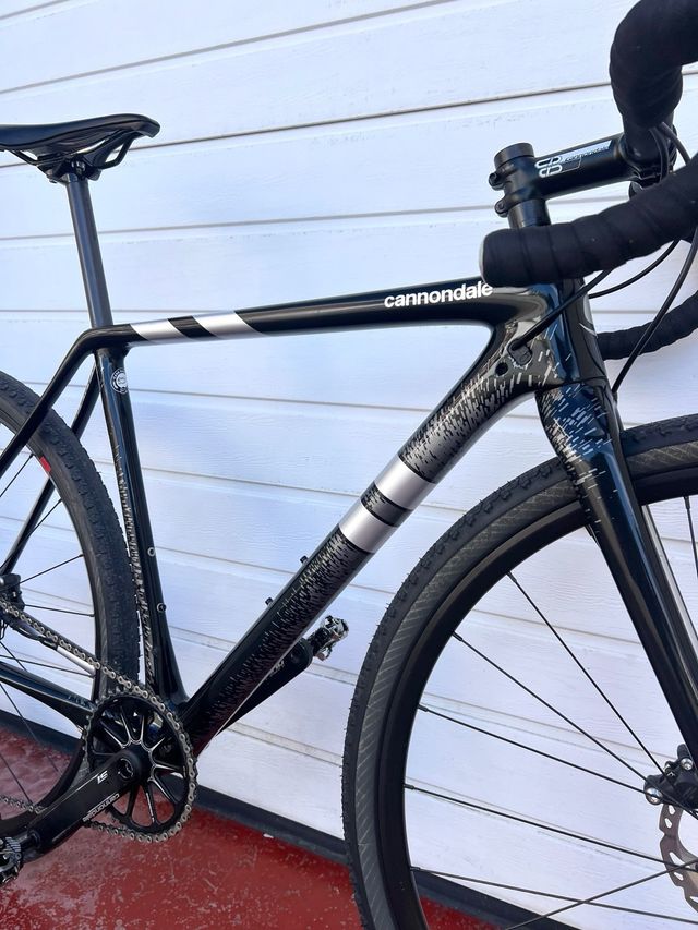 Bicicleta de Gravel Cannondale SuperX CARBONO
