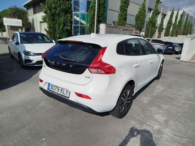 Volvo V40 2018