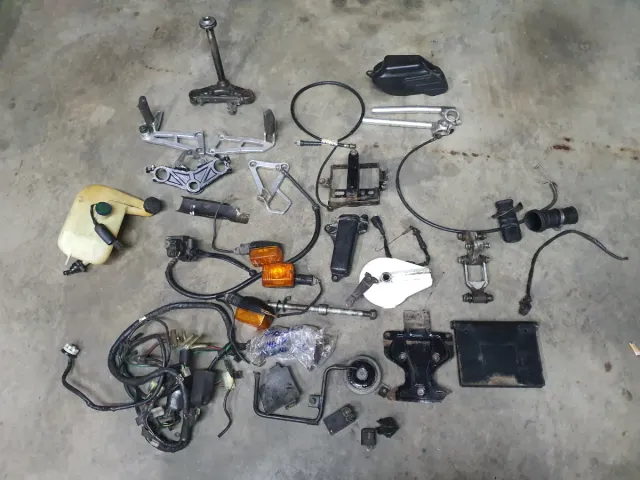 DESPIECE HONDA NS125 SUPER SPORT