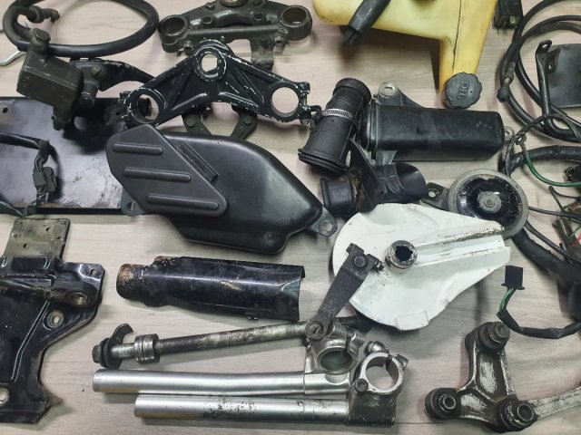DESPIECE HONDA NS125 SUPER SPORT
