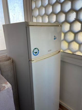 Nevera Bluesky - Refrigerador