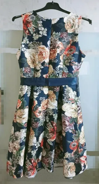 Vestido fiesta floral.