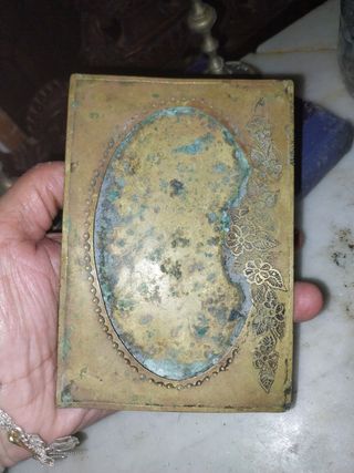 Lote Marco dorado  candelabros libro antiguedades