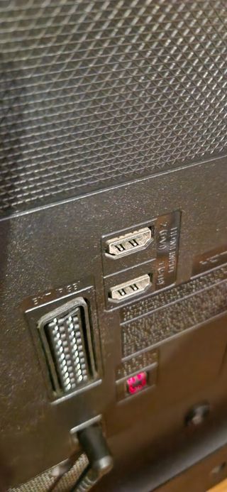 TV Samsung 32" negra