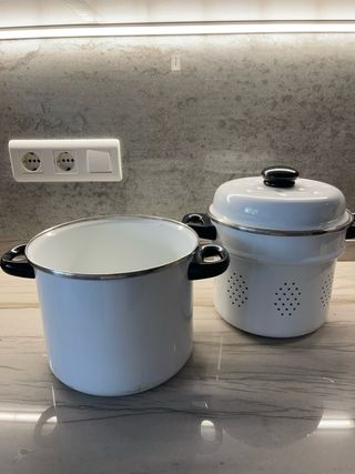 Olla vaporera blanca - 3 piezas