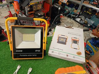 Lampada solare portatile 200W IP65
