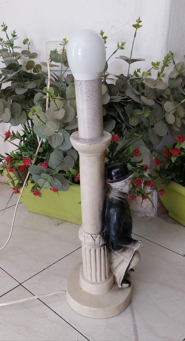 Lampada da tavolo Chiarlie Chaplin - Il Monello