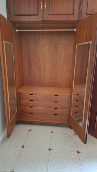 Armario madera maciza 4 puertas