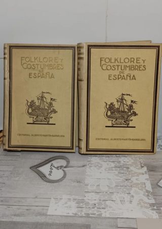 Libros antiguos folklores y costumbres de España