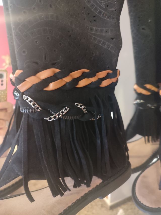 Sandalias altas negras boho