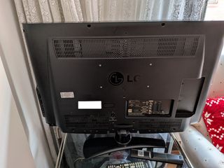 LCD Panorámico LG 32" 32LH2000
