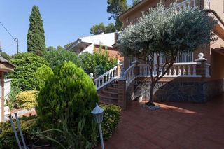 Chalet en alquiler en Montmar en Castelldefels