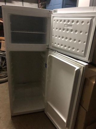 Nevera Beko - Refrigerador Blanco