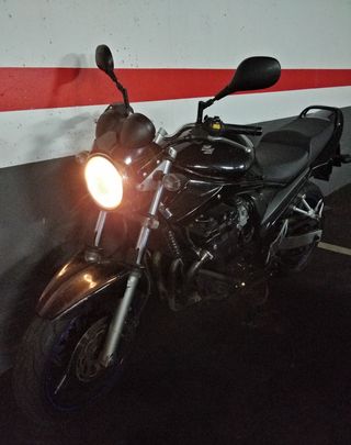 Suzuki Bandit GSF 650 - Moto