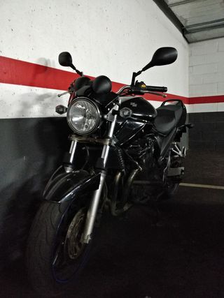 Suzuki Bandit GSF 650 - Moto