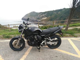 Suzuki Bandit GSF 650 - Moto