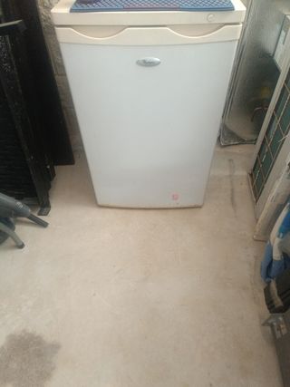 Congelador Whirlpool - Mini congelador
