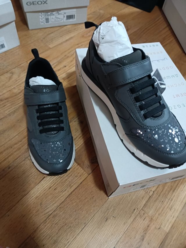 Zapatillas Geox grises 39