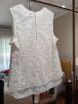 Blusa blanca de encaje