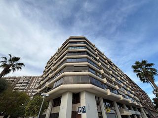 Piso en venta en Ensanche - Diputación en Alicante