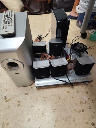 Home Cinema LG 5.1 sonido envolvente DVD+Altavoces