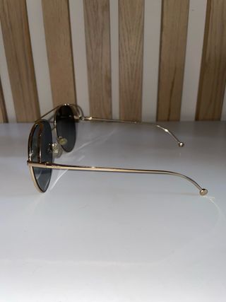 Gafas Fendi doradas