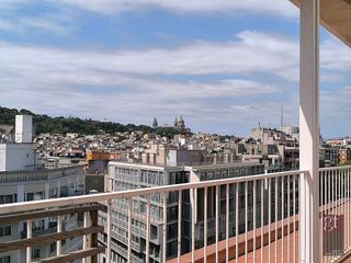 Ático en alquiler en El Raval en Barcelona