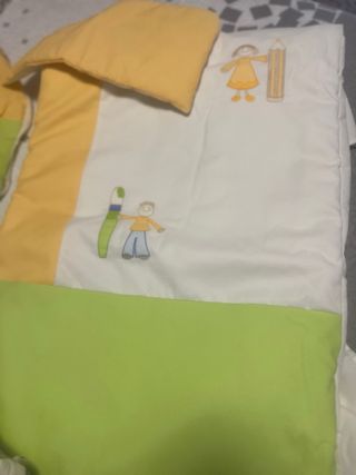 Minicuna Bebé Confort, todo incluido.
