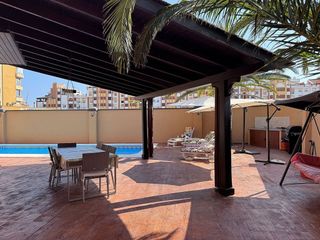 Chalet en venta en Las Salinas en Roquetas de Mar
